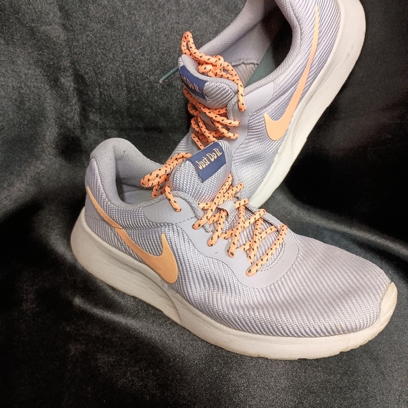 Nike Women's Gray and Orange Sneakers - Picture 1 of 11